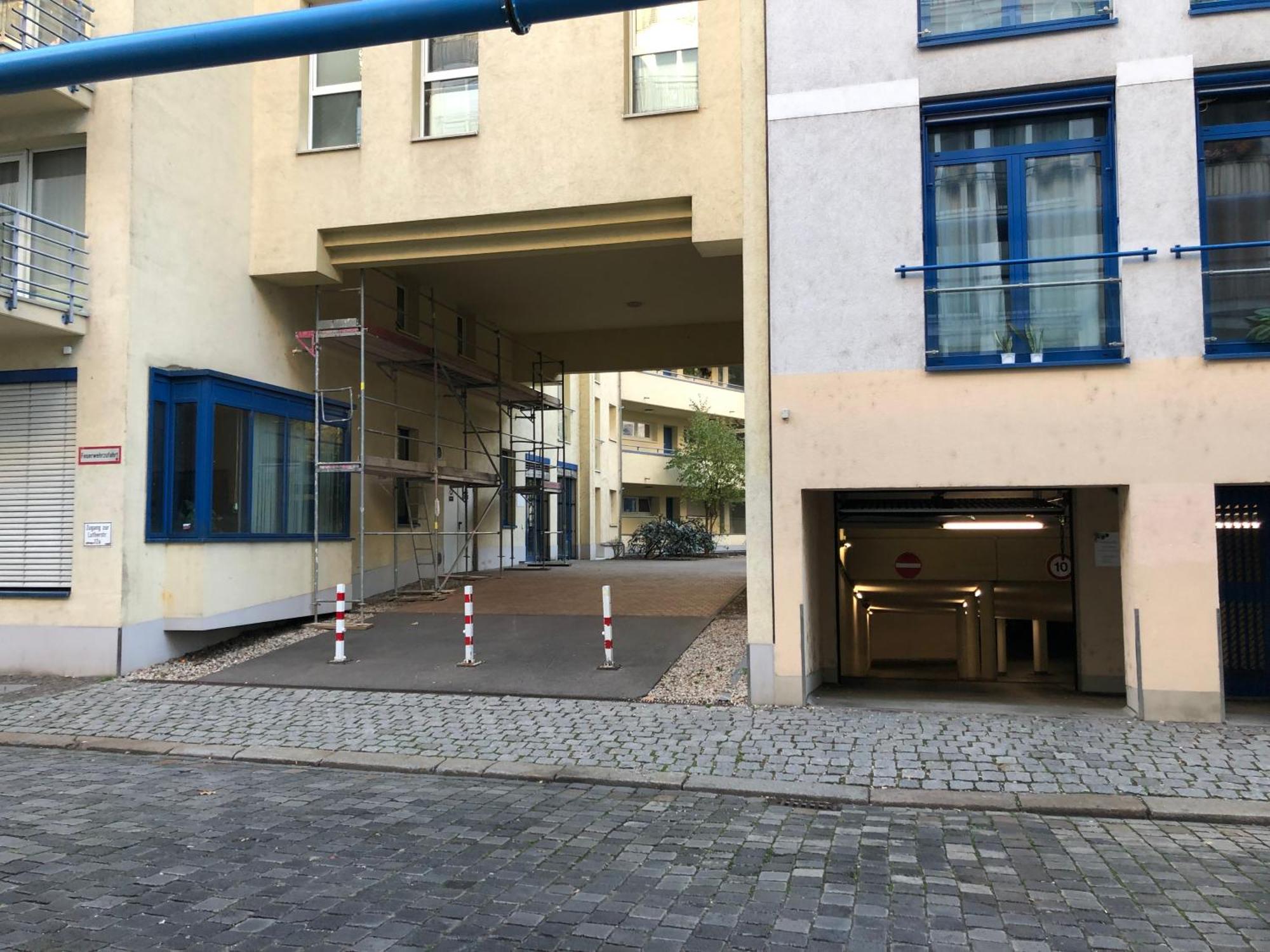 Sonnige Wohnung Im Zentrum Mit Terrasse U Tiefgarage - Netflix & Prime Leipzig Exterior foto