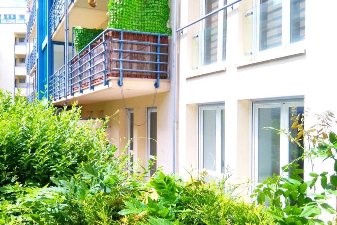 Sonnige Wohnung Im Zentrum Mit Terrasse U Tiefgarage - Netflix & Prime Leipzig Exterior foto